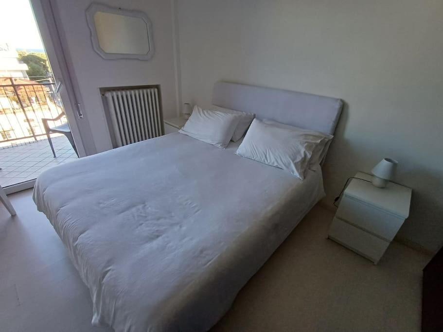 Appartamento Vista Mare Misano Adriatico Ngoại thất bức ảnh